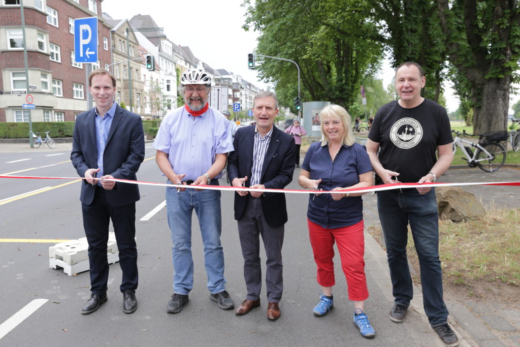 Erster Pop-up-Radweg in Düsseldorf eröffnet