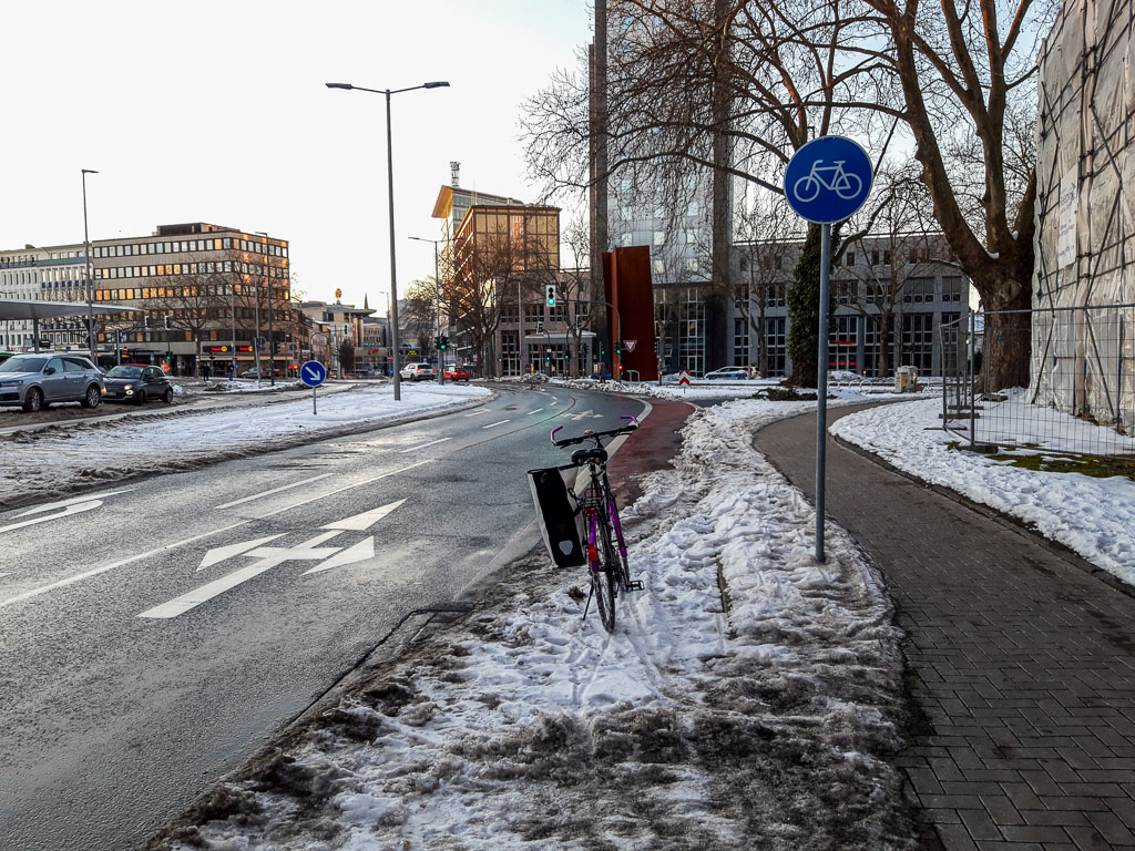 Schnee und Eis auf Bochums Radwegen