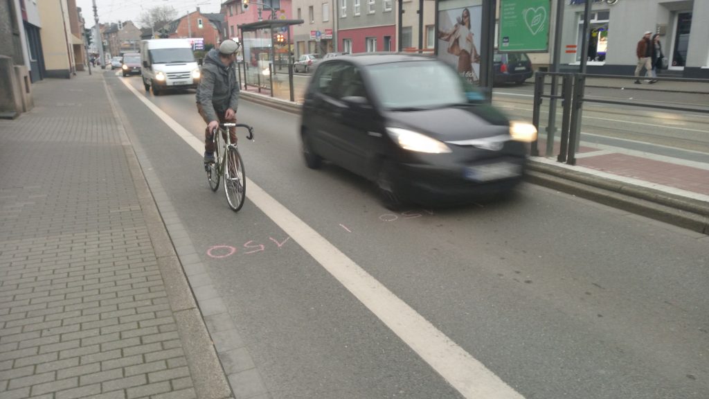 Mängeltour auf der Dorstener Straße erkennt viele Gefahren