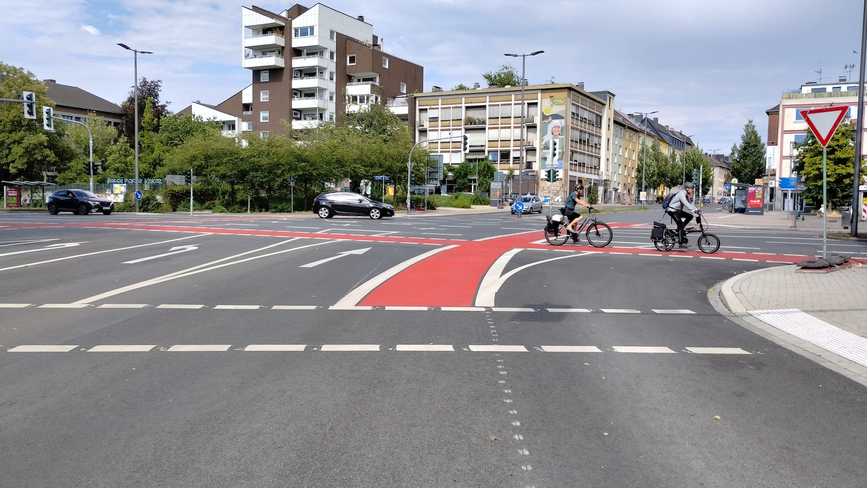 Neue Radwege in Bochum: Ein Fortschritt mit Schwächen 
